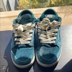 Nike Women’s Low Dunks In Teal Velvet